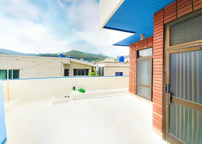 A Spacious And Pleasant For Up To 10 People, Haeundae Station Walking 6 Minutes And Walking 8 Minutes 釜山広域市