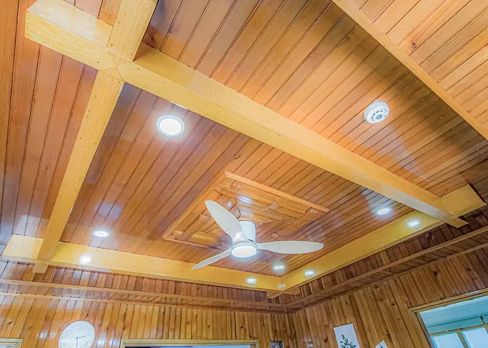 A Spacious And Pleasant For Up To 10 People, Haeundae Station Walking 6 Minutes And Walking 8 Minutes