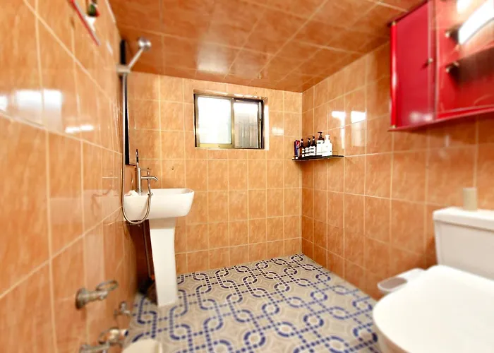 A Spacious And Pleasant For Up To 10 People, Haeundae Station Walking 6 Minutes And Walking 8 Minutes ゲストハウス